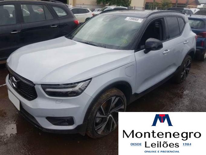 VOLVO XC40 21/21